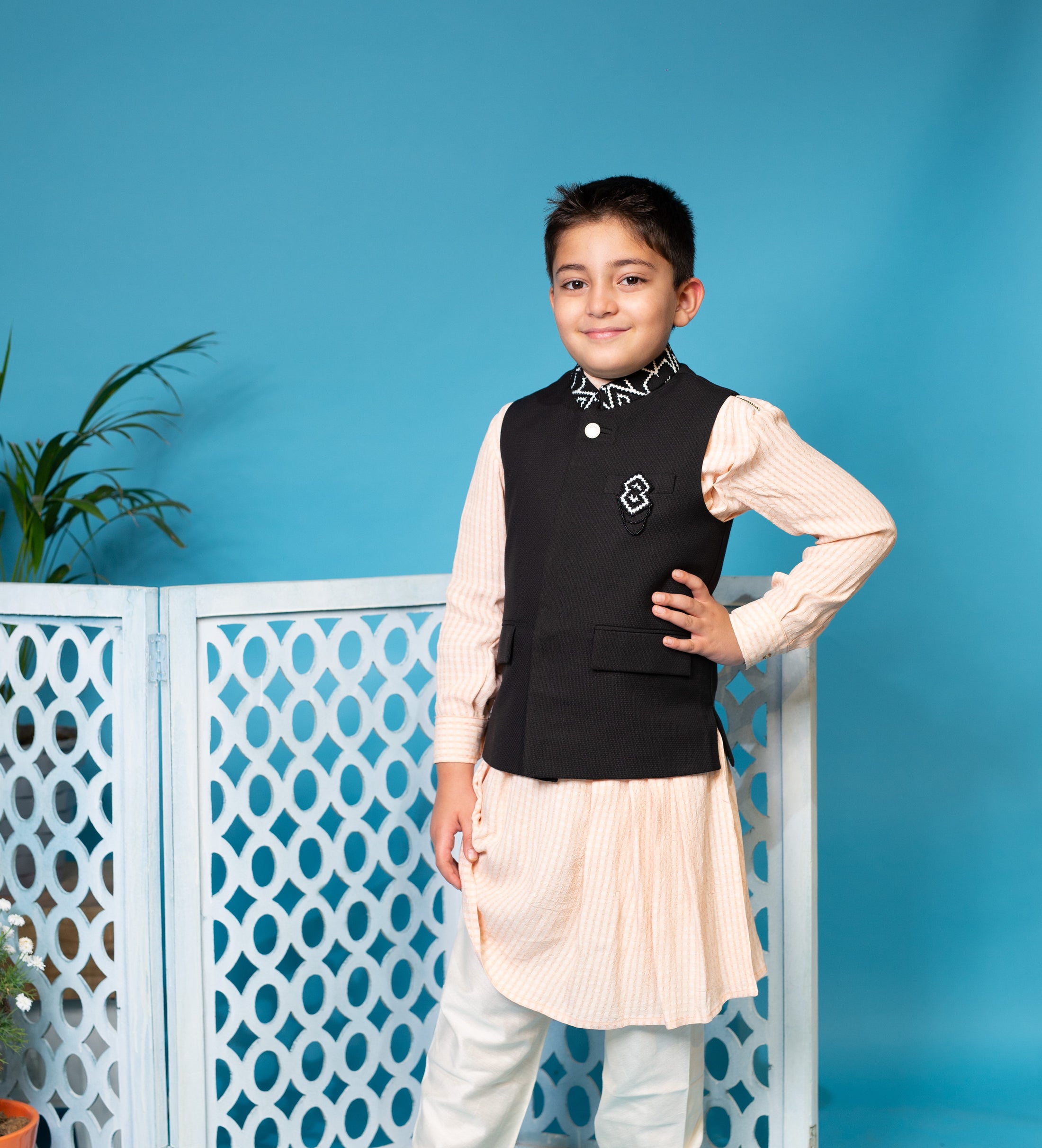 Nehru Collar Waistcoat With Embroidered Collar And Drape Kurta With Off White Pants