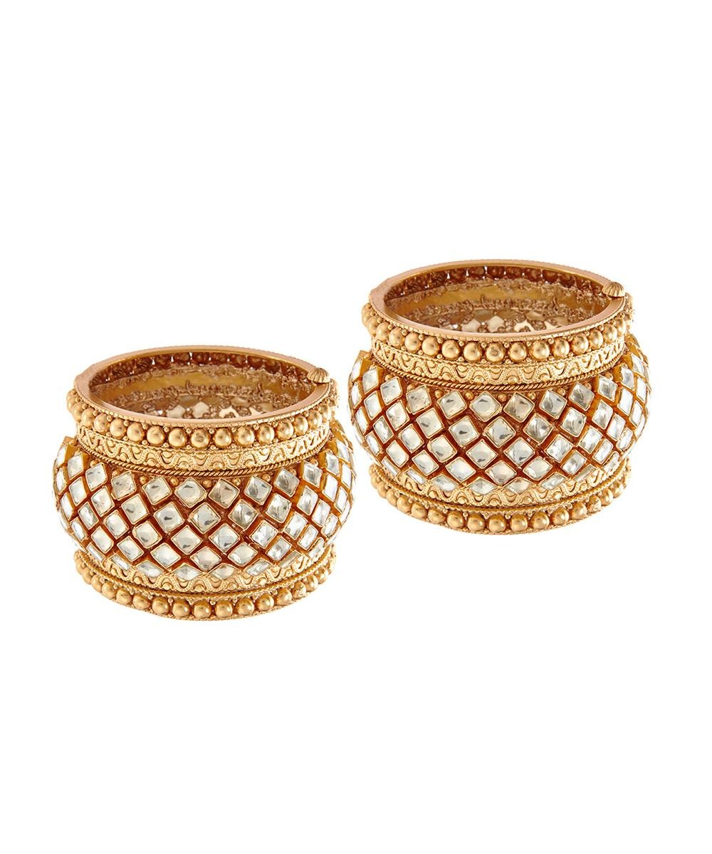 Matka Shaped Gold And Kundan Kadas