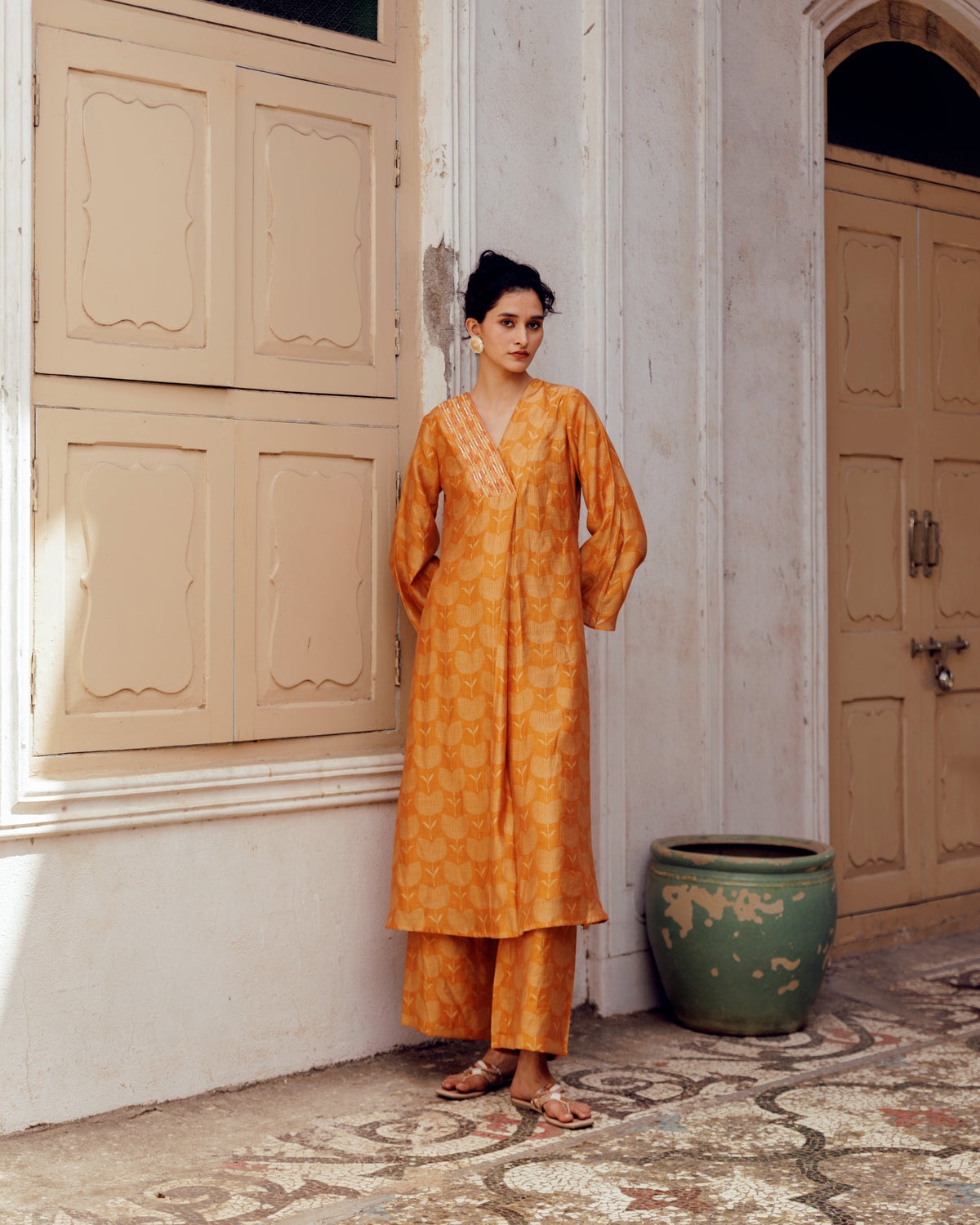 Dora Kurta Set