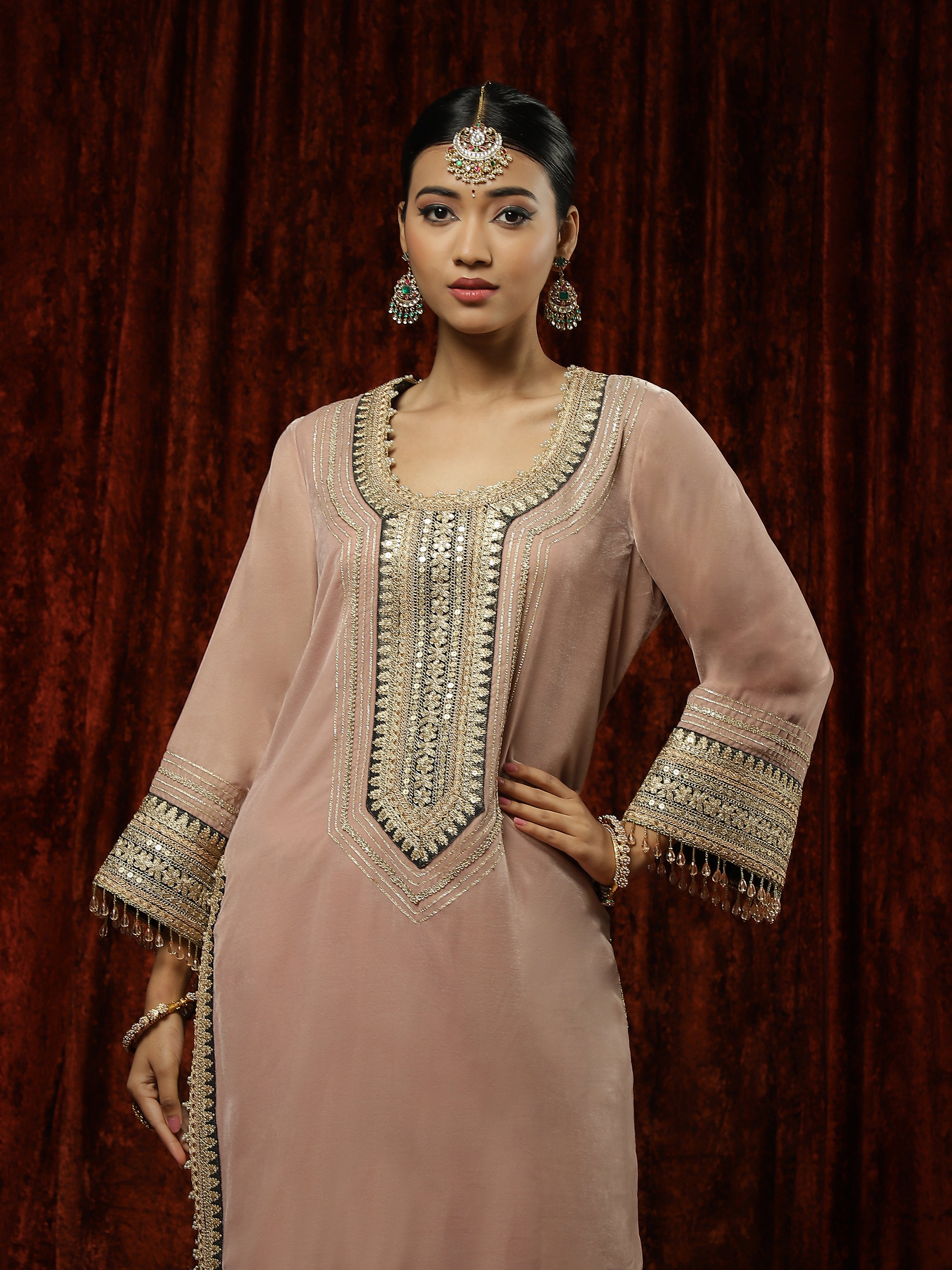 Dusty Pink & Black Velvet Kurta Pant Set