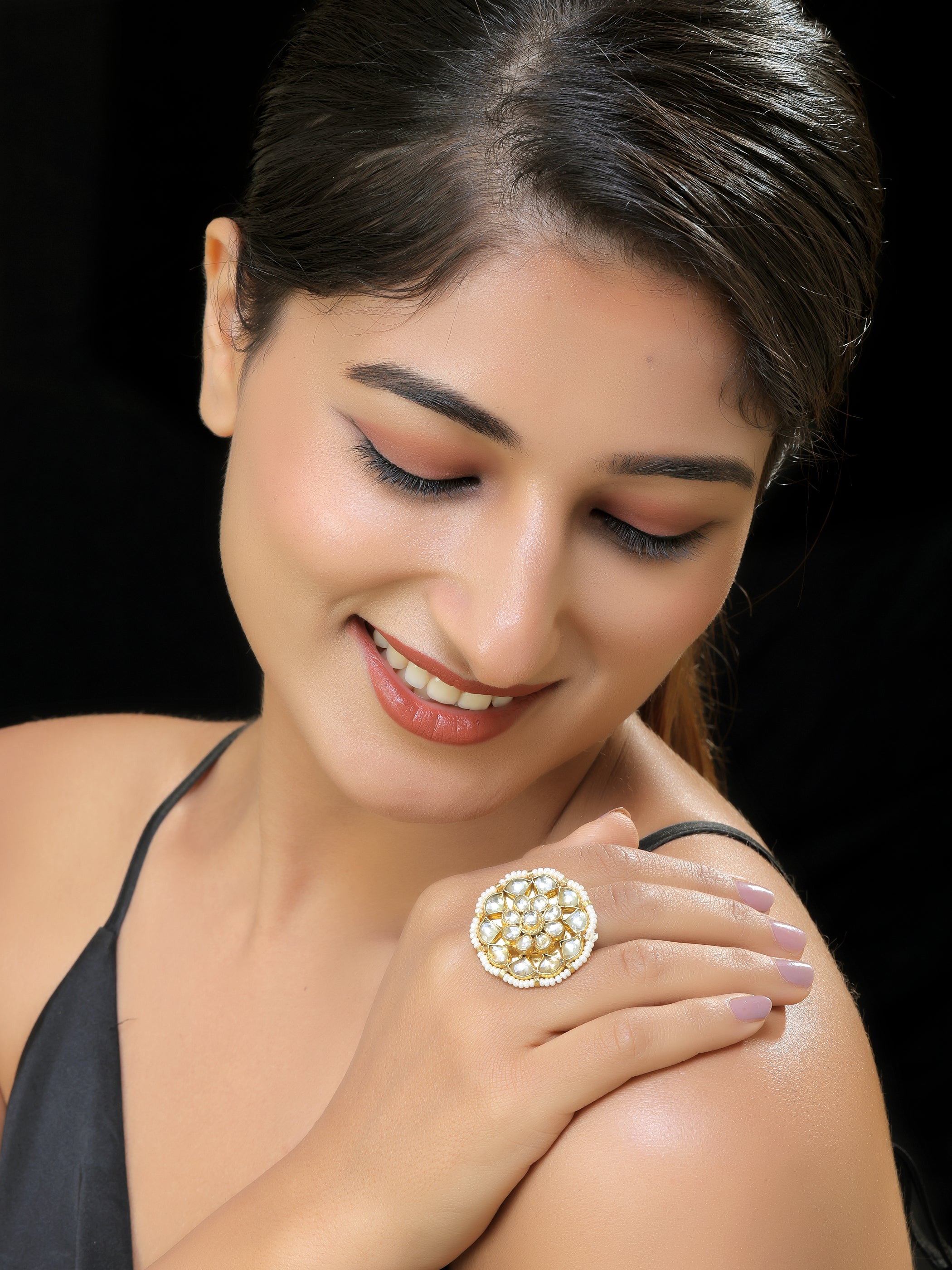 Gold finish Kundan ring