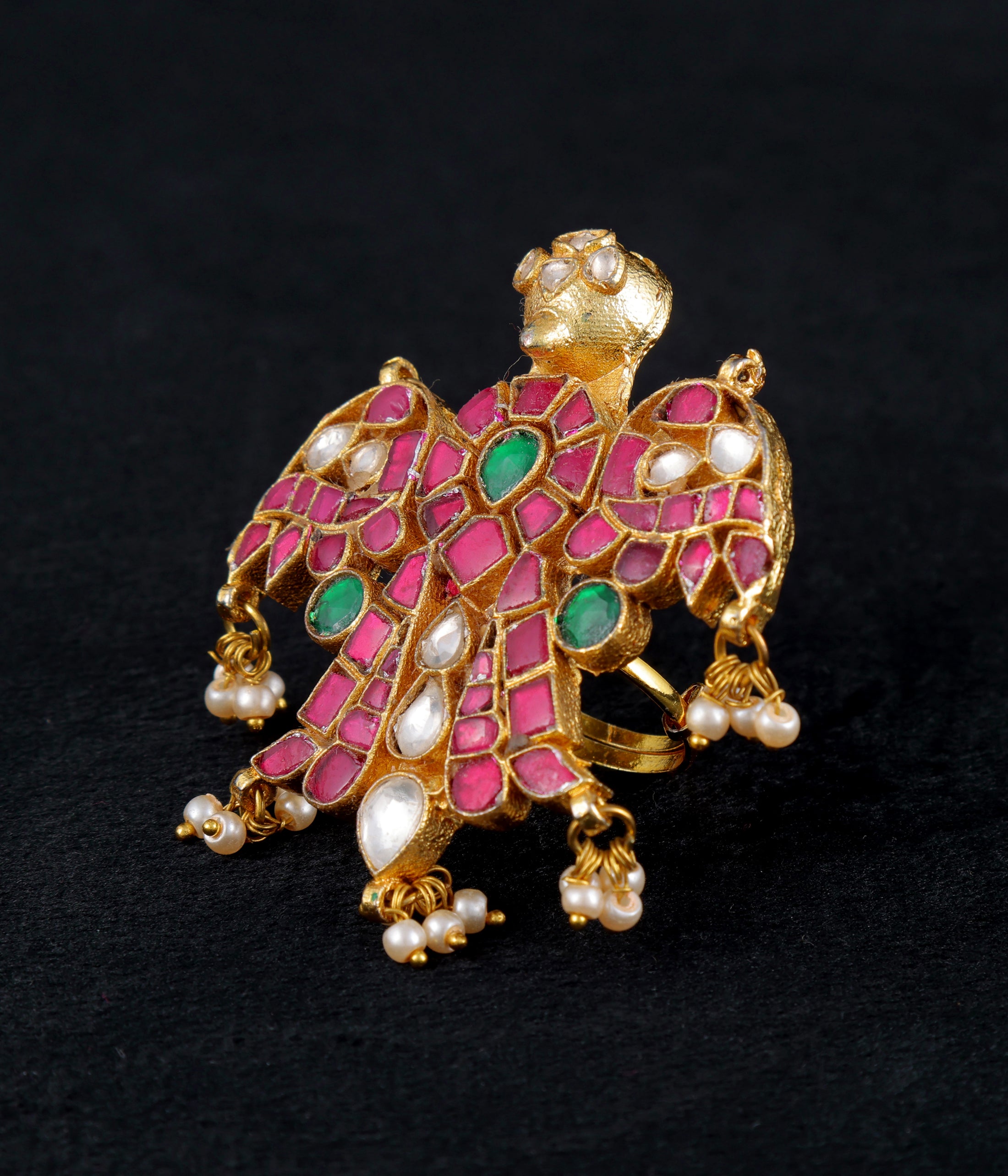 Gold finish Kundan ring