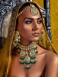 Load image into Gallery viewer, Polki & Green Jade Bridal Necklace Set
