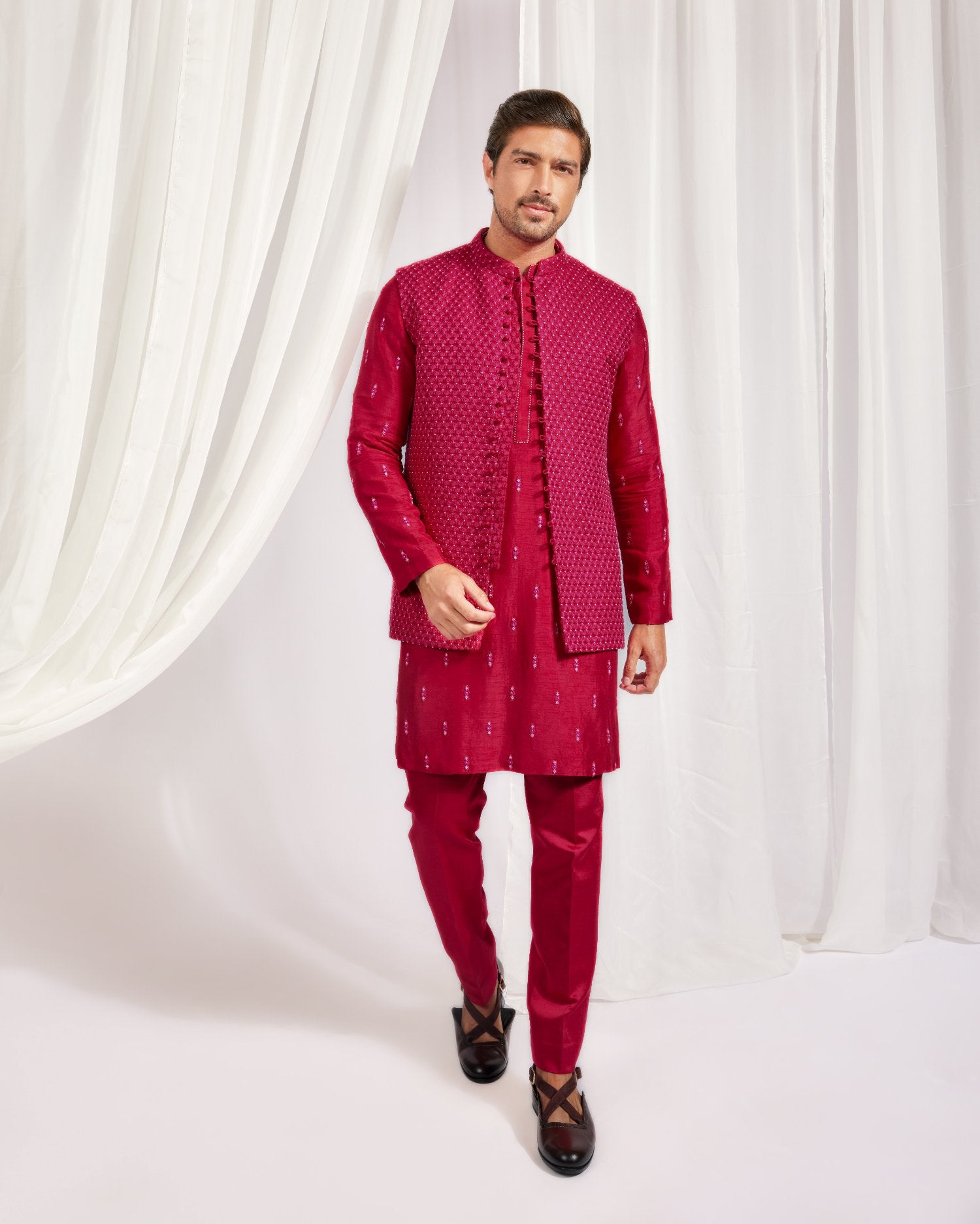 Short Bandi Set With Kurta And Slim Pant