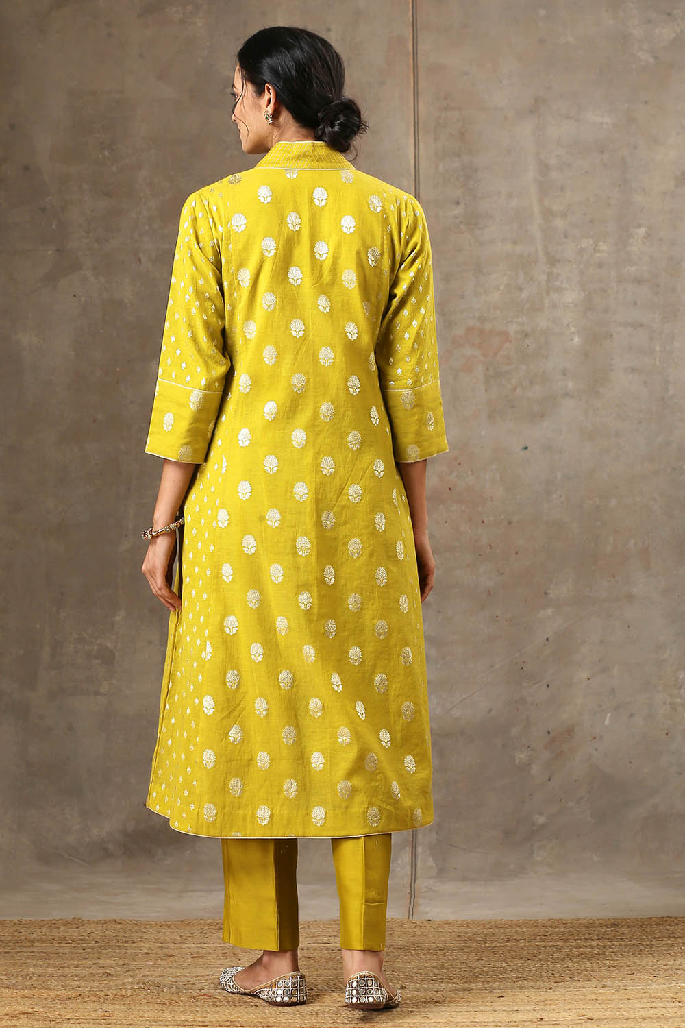 Yellow Chanderi Silk Kurta Set in 5 Kalis