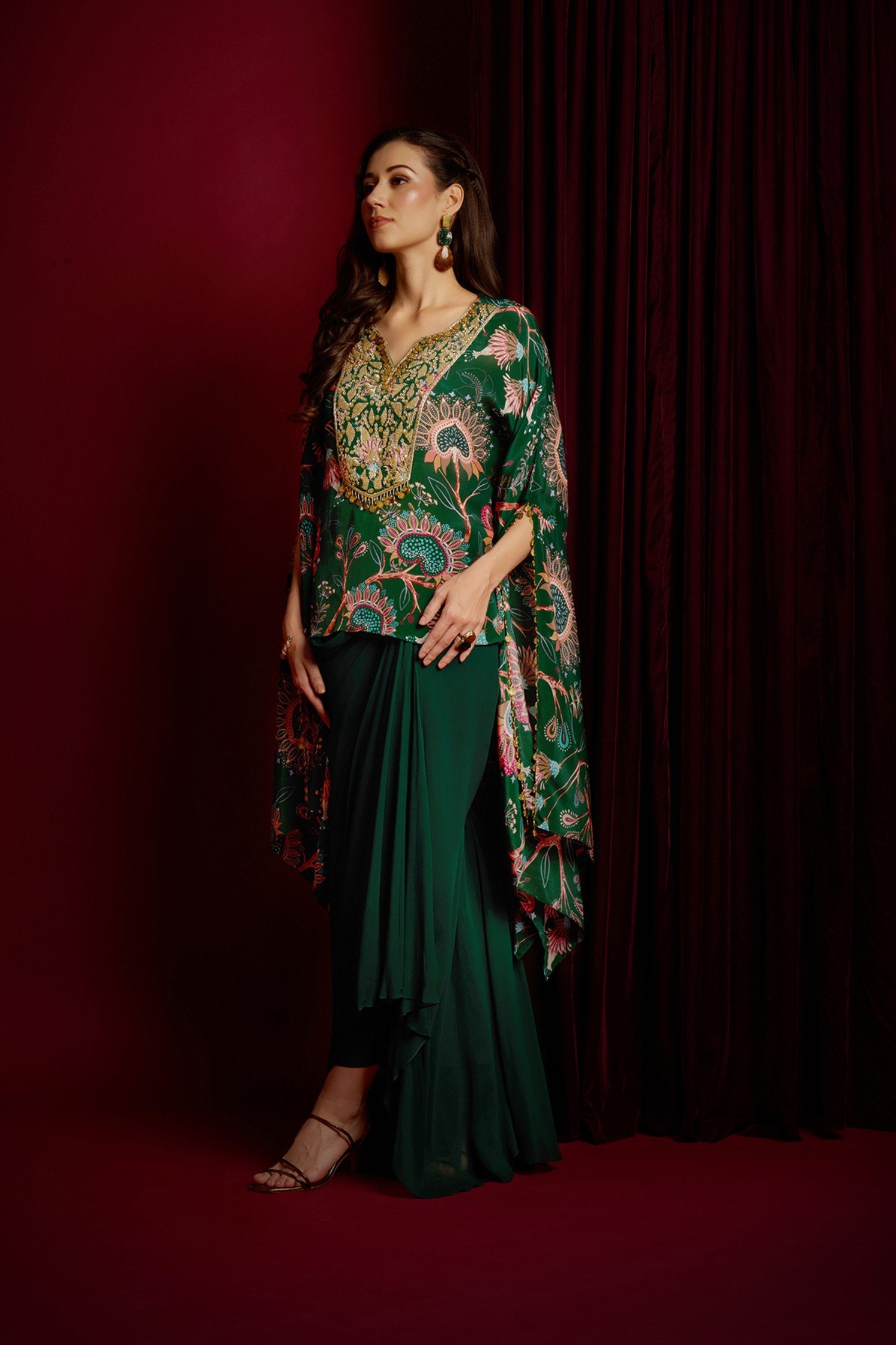 Belinni Lehenga & Kaftan