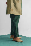 Load image into Gallery viewer, Green Cotton Silk Pleated Pants
