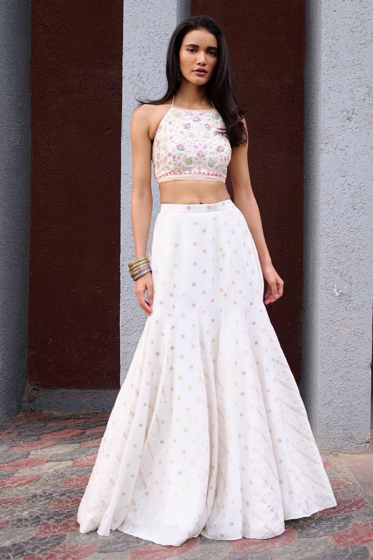 Anaisa Lehenga