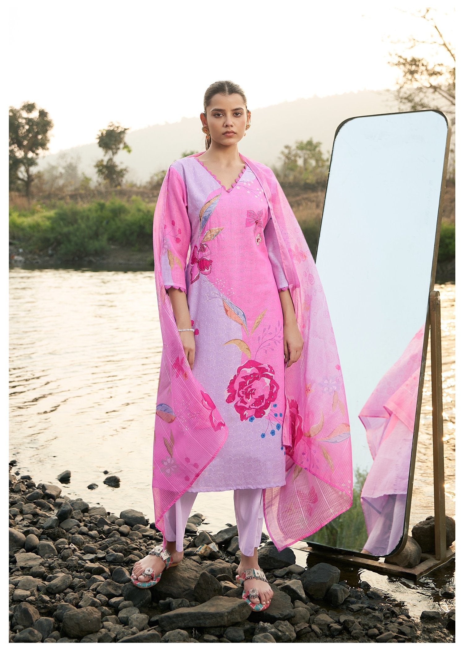 Lavendar Bloom Linen Printed Kurta set with Embroidery