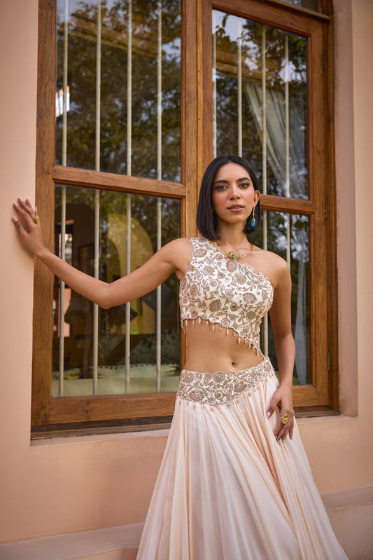 Asmee Lehenga