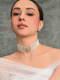 Load image into Gallery viewer, Eclectic Green Beaded Choker With Earrings
