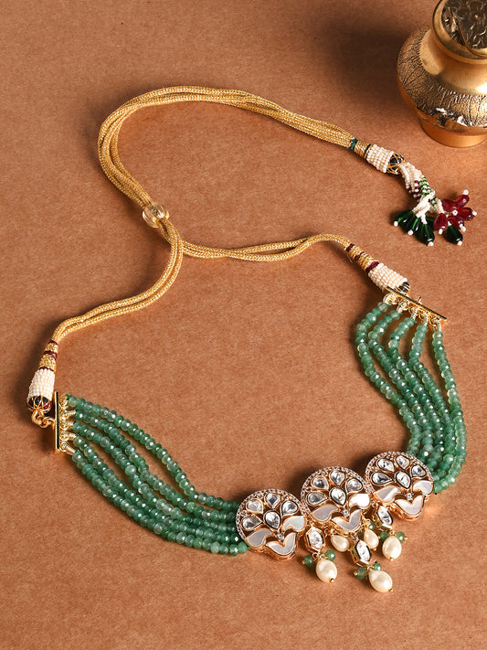 Enthralling Choker With Earrings