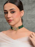 Load image into Gallery viewer, Charismatic Choker With Earrings
