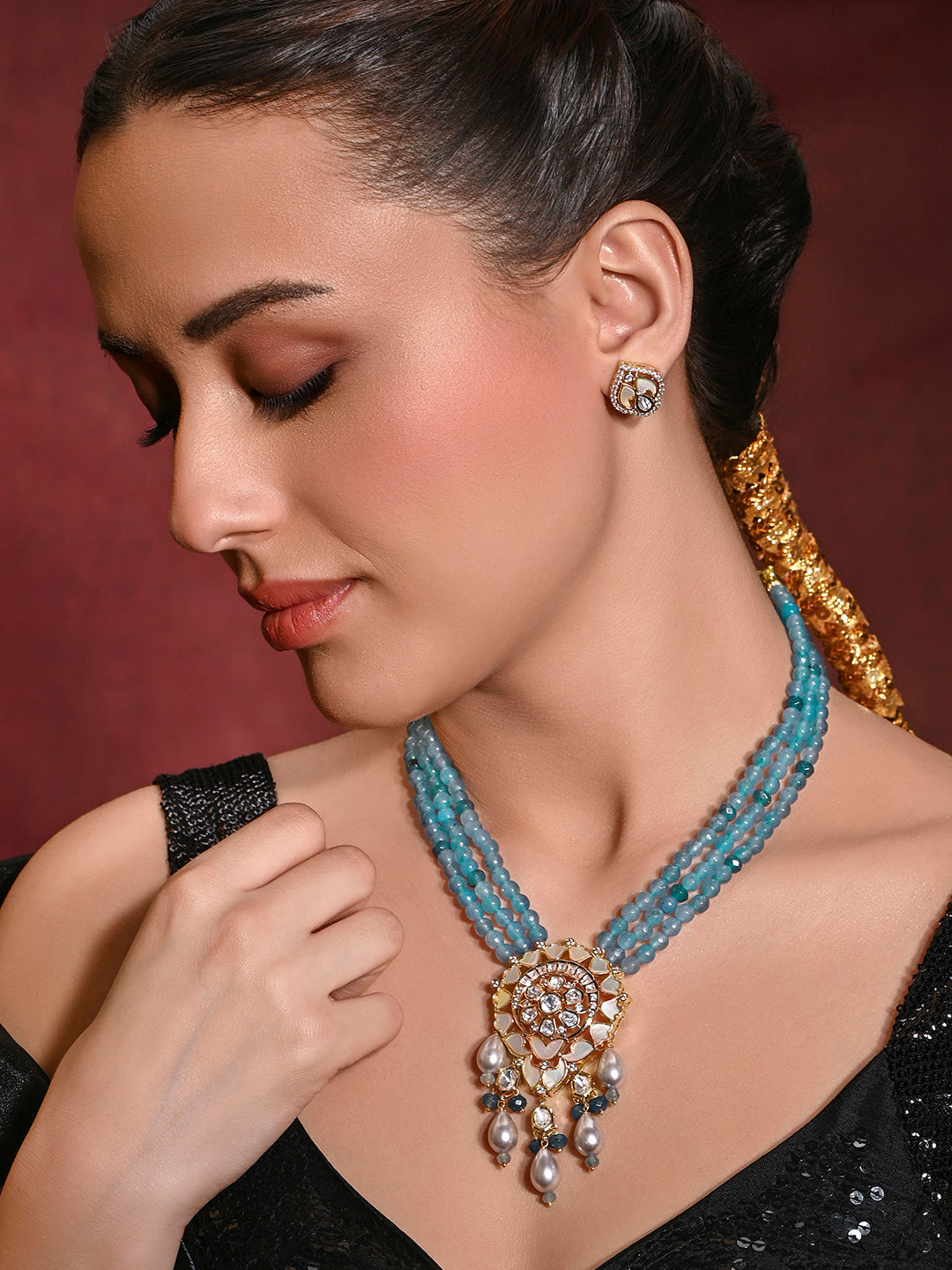 Regal Blue Necklace With Earrings