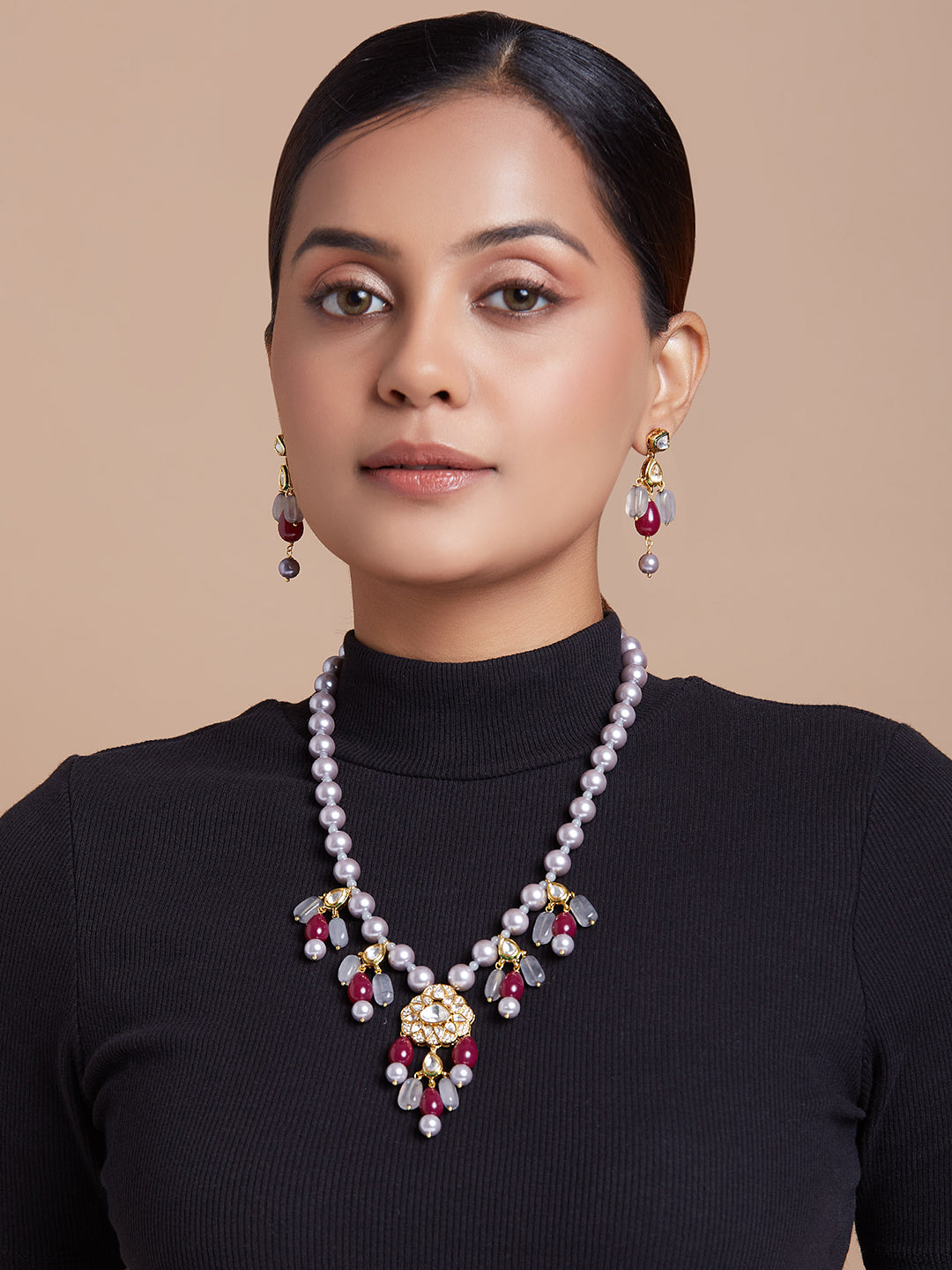 Pearl Studded Necklace Jewellery Set