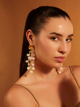 Load image into Gallery viewer, Rosy Pearl Curtain Earrings
