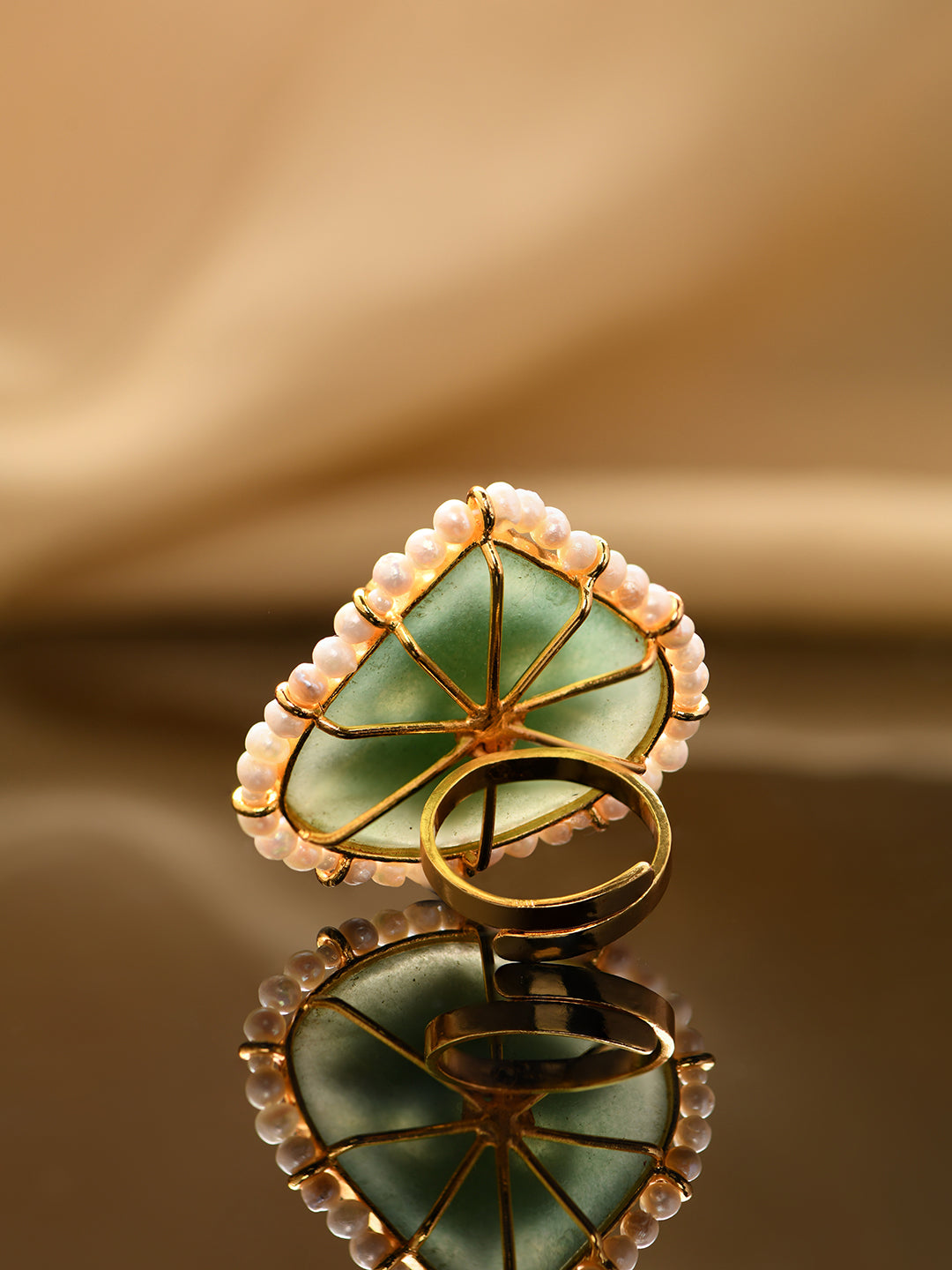 Dreamlike Pearl Ring