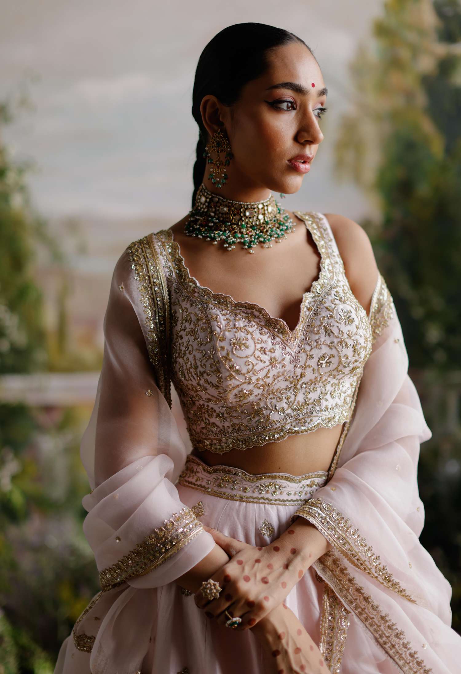 34 Impressive Jewellery Ideas to pair with your Pink Bridal Lehenga |  Indian bridal fashion, Designer bridal lehenga, Bridal lehenga collection