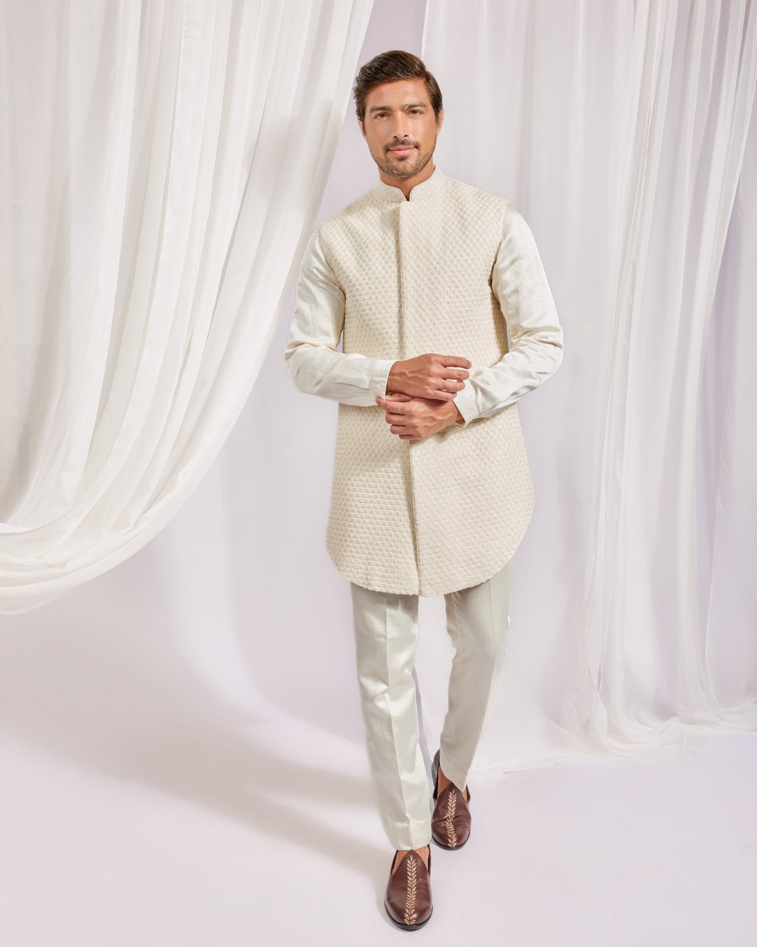 Long Bandi With Kurta And Slim Pants