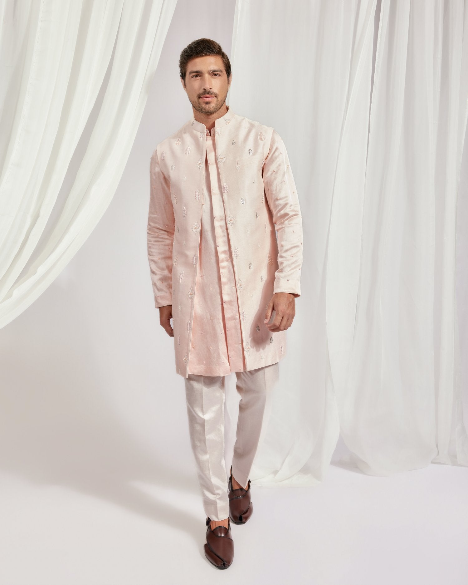 Long Bandi With Kurta And Slim Pants