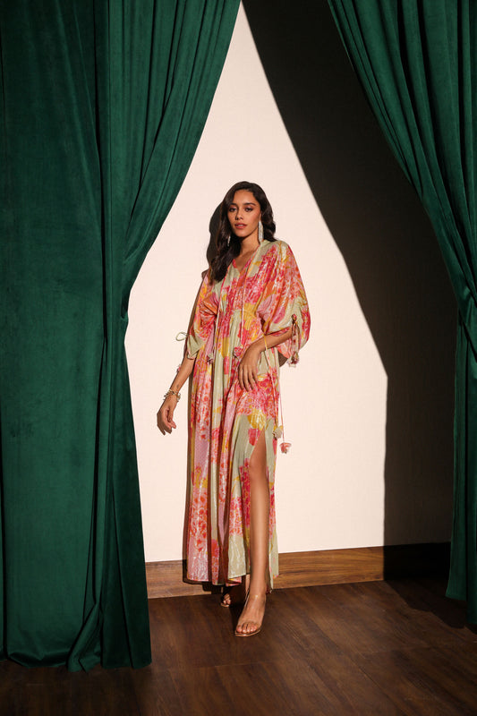 Nyla Kaftan
 (Paradise Pink)