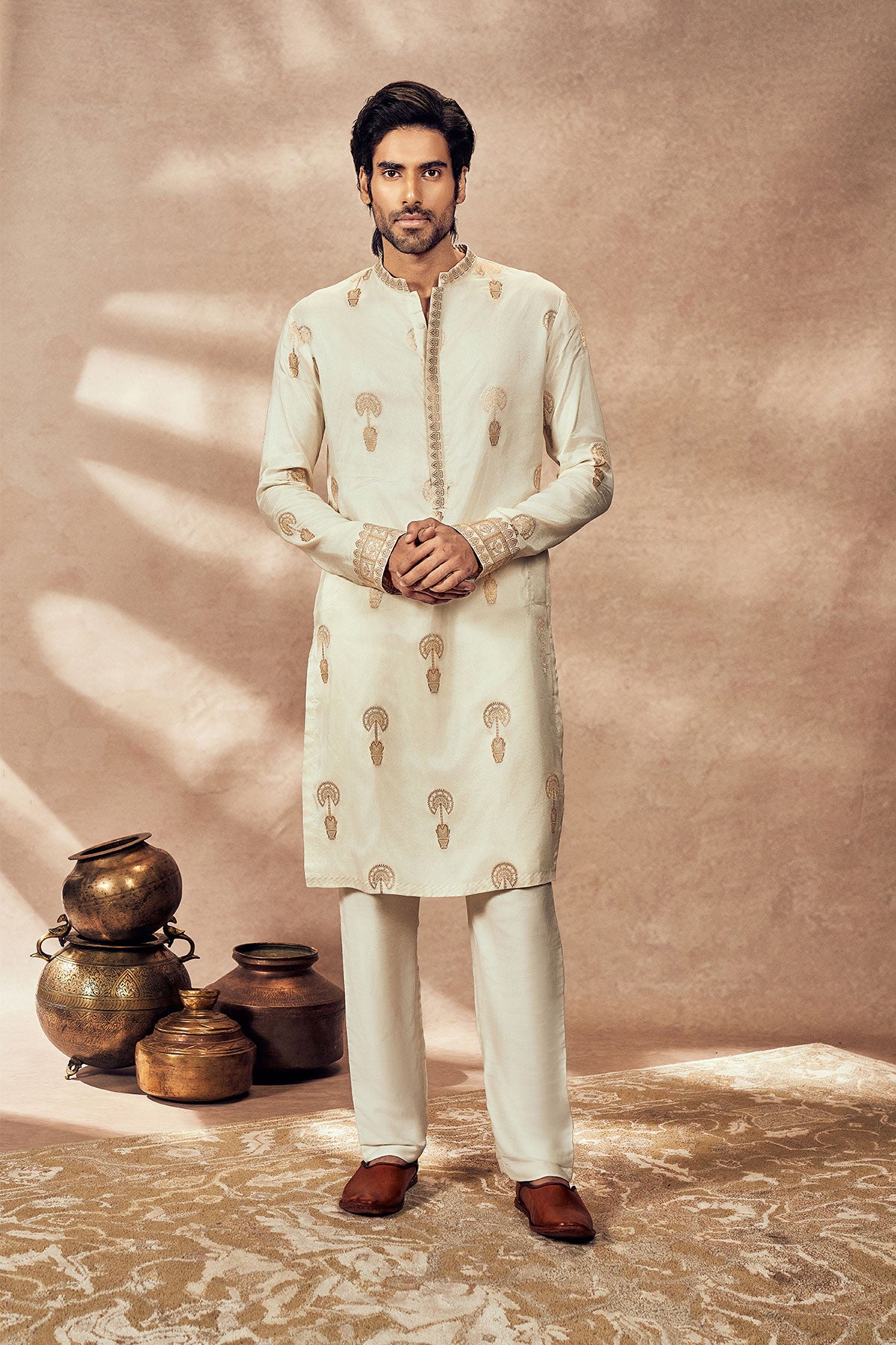 Ivory Traveller'S Palm Jacquard Kurta