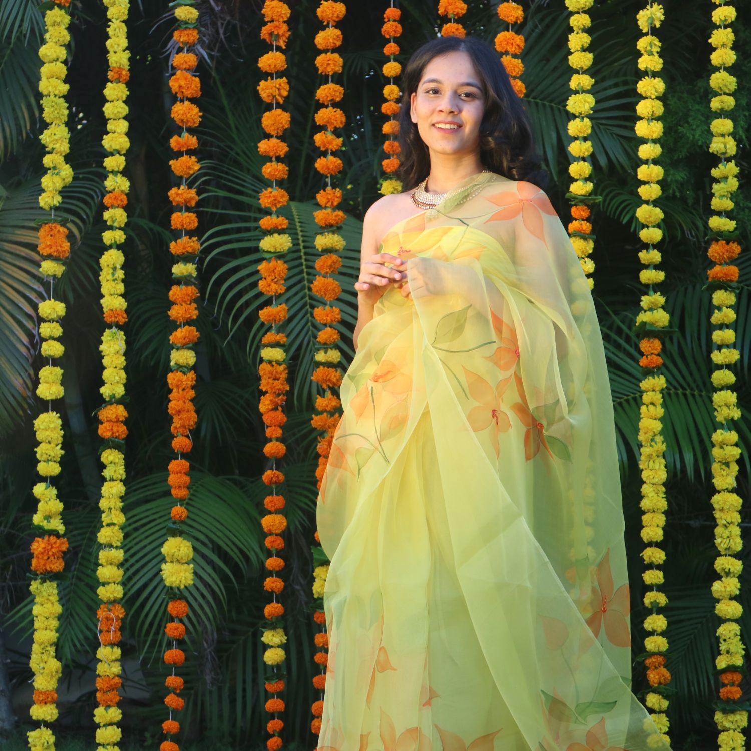 Full Daisies Saree In Yellow