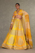 Load image into Gallery viewer, Yellow Sorbet Paan-Patti Lehenga
