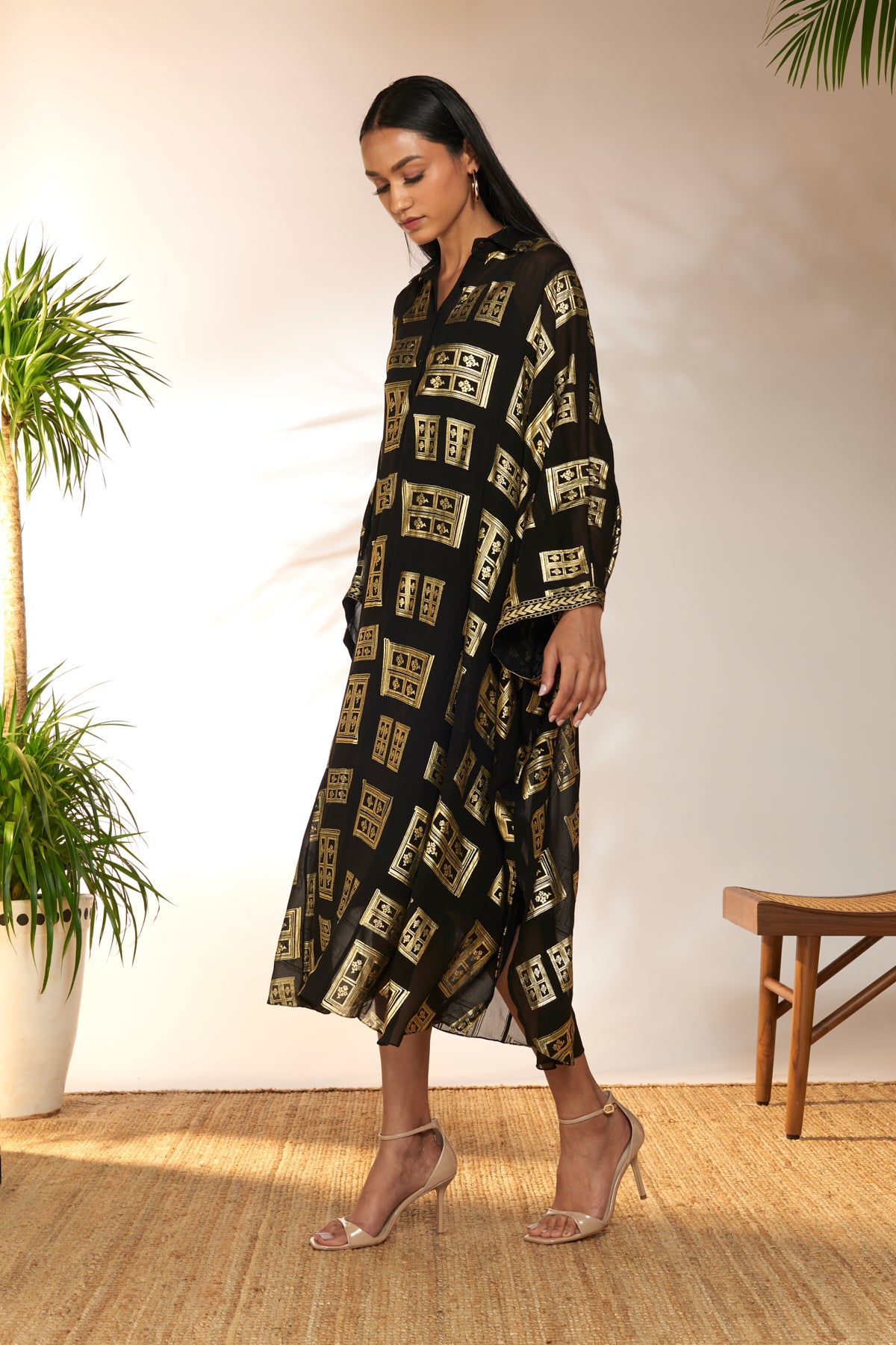 Black Open Doors Foil Collar Kaftan