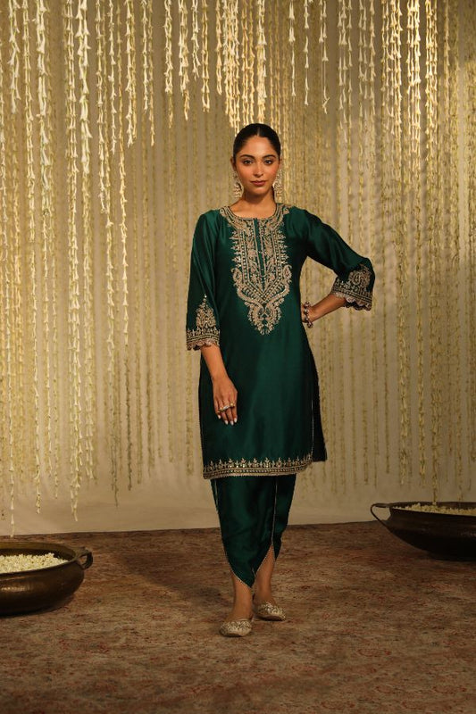 Amayra Green Kurta Set- front view