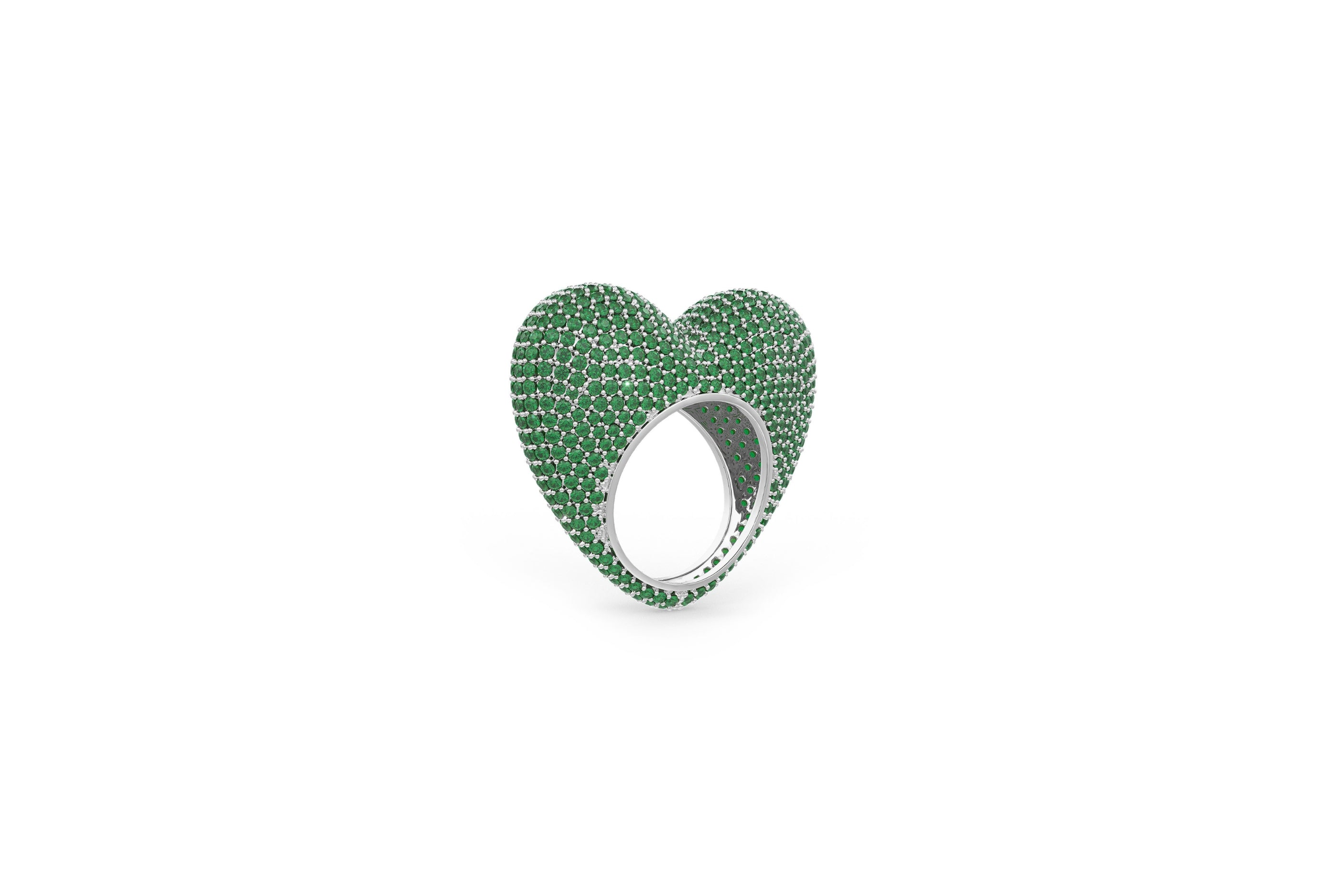 The love ring in emerald green.