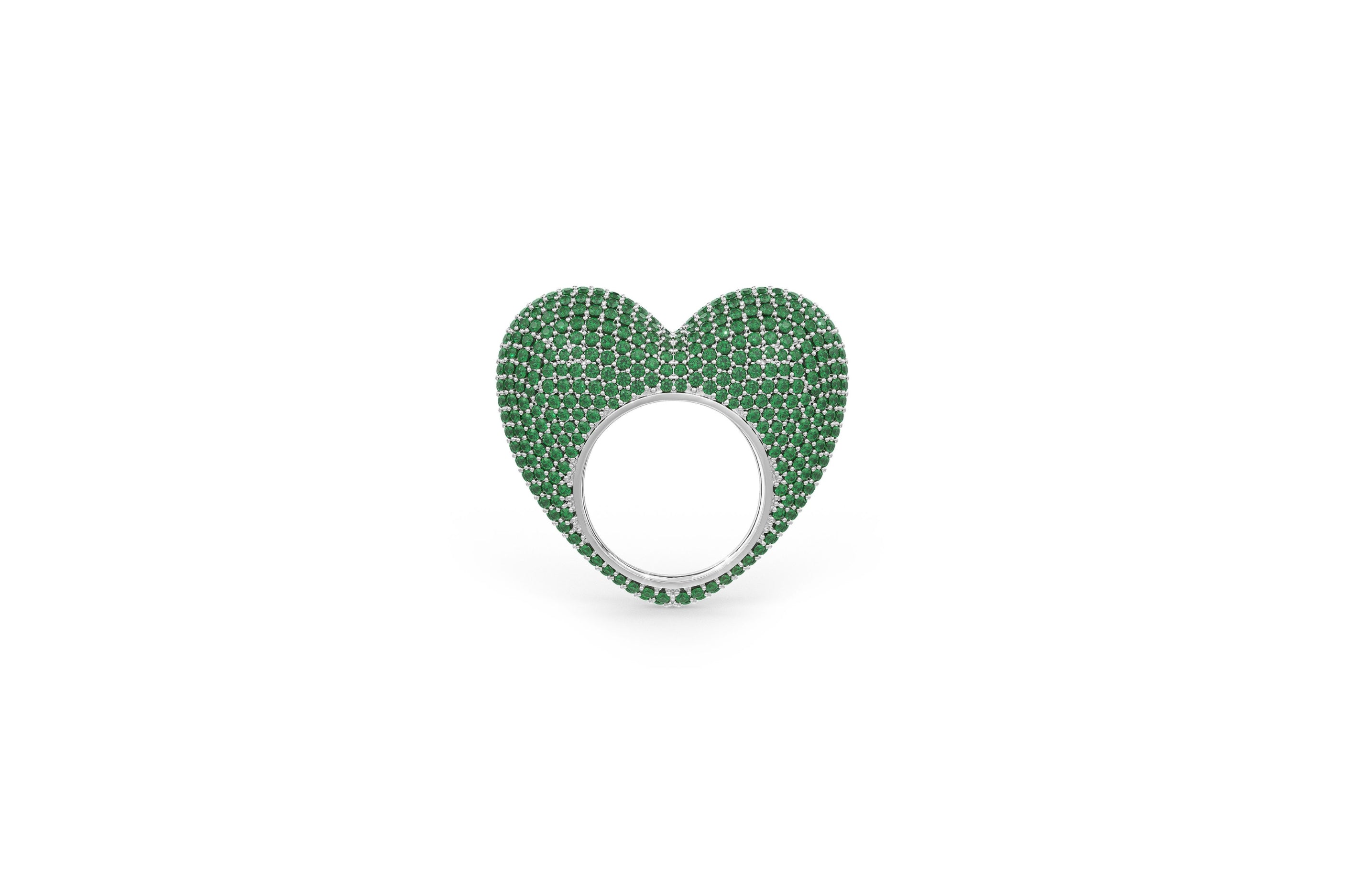 The love ring in emerald green.