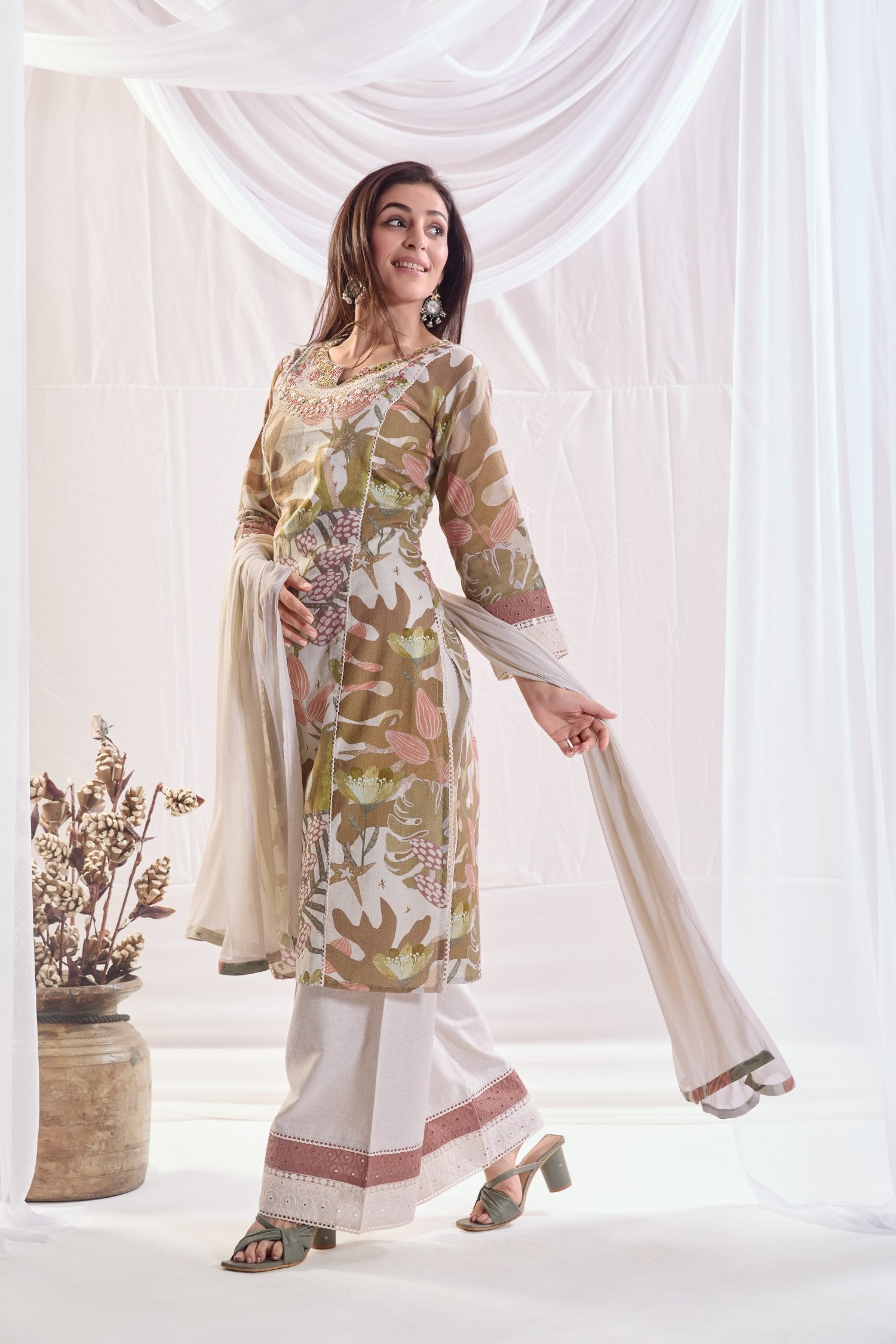 Mehak Magic Cotton Self jacquard Kurta set with Embroidery