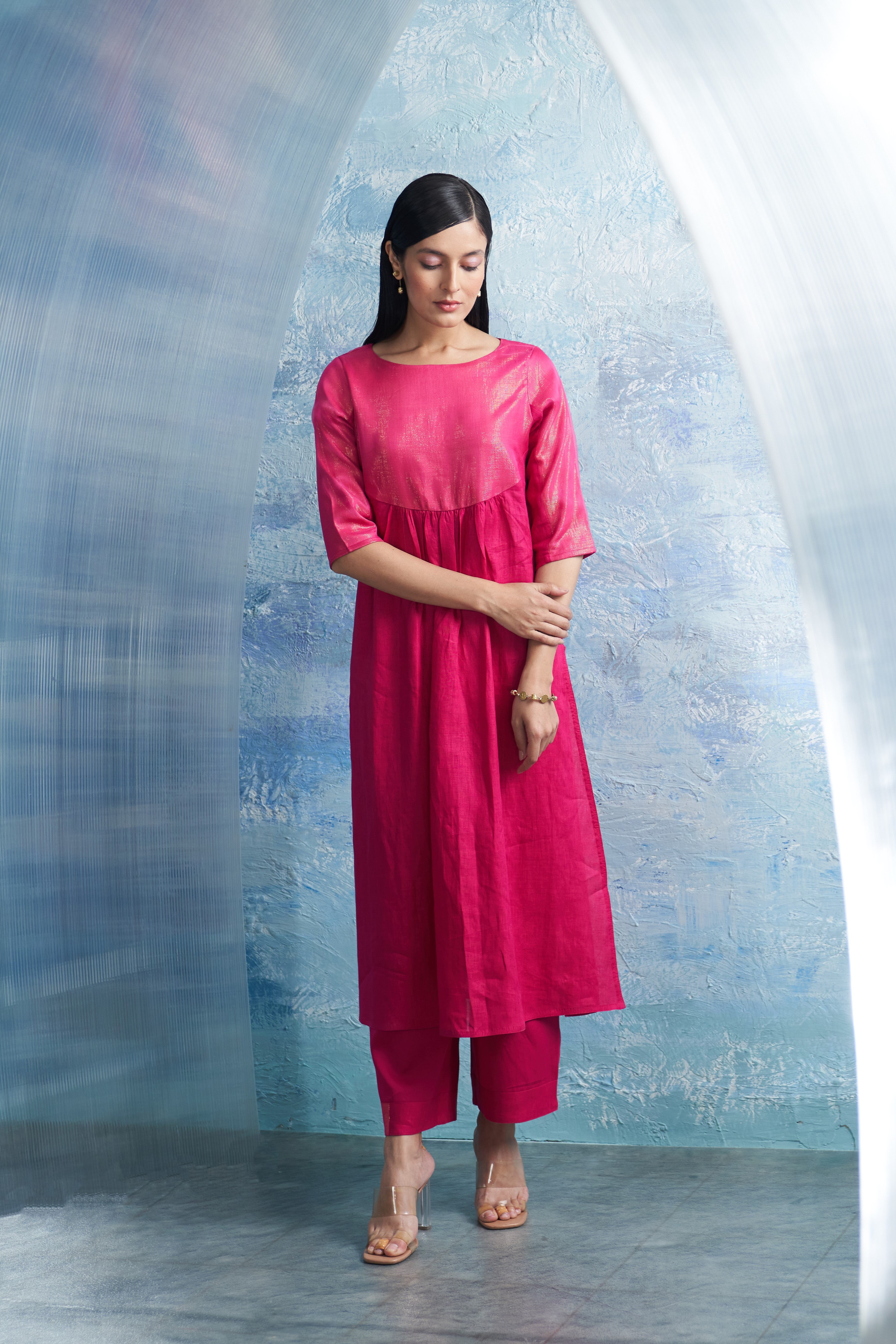 Aura Fuchsia Pink Round Yoke Kurta Set