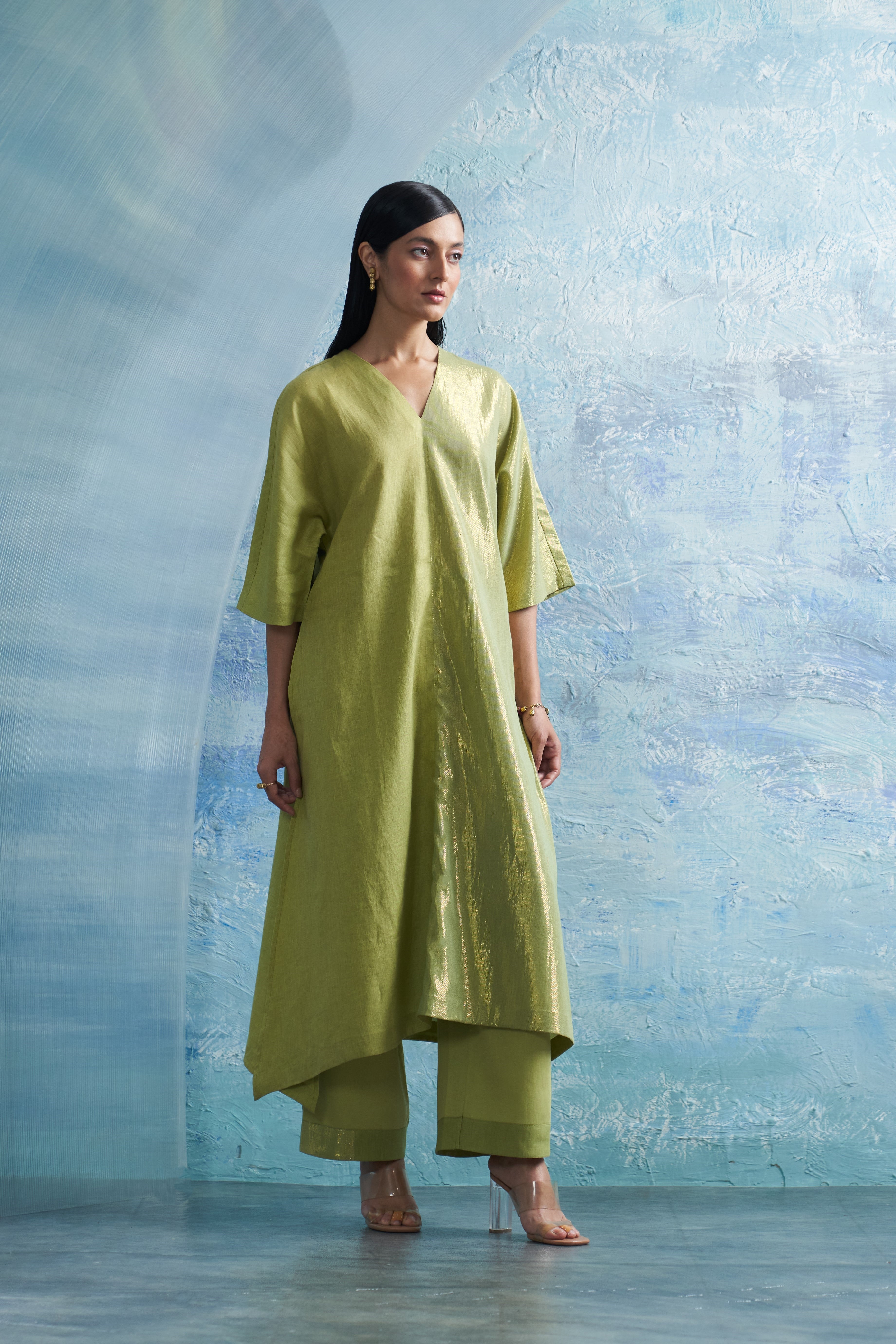 Aura Sheen Green Kurta Set