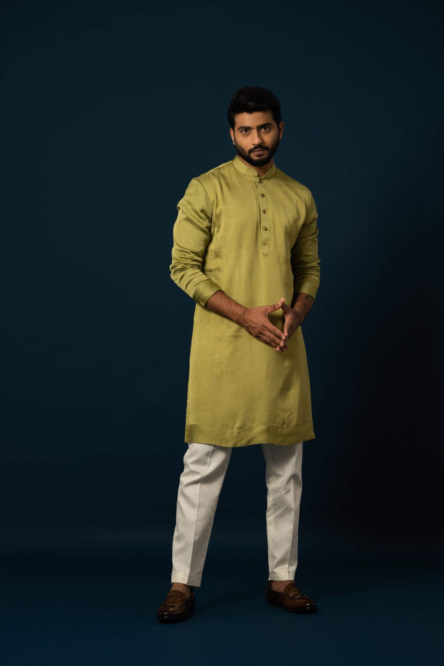 Verdent Frenchknot Kurta Set