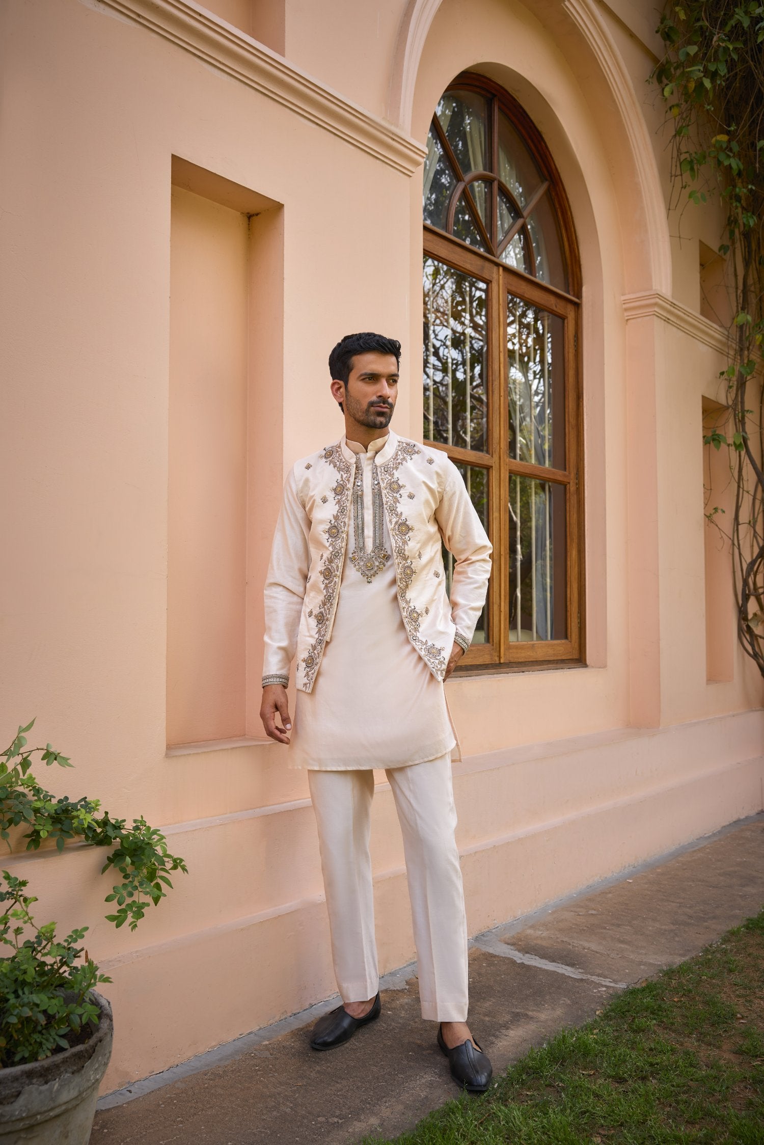 White Hand Embroidered Bundi Jacket Set