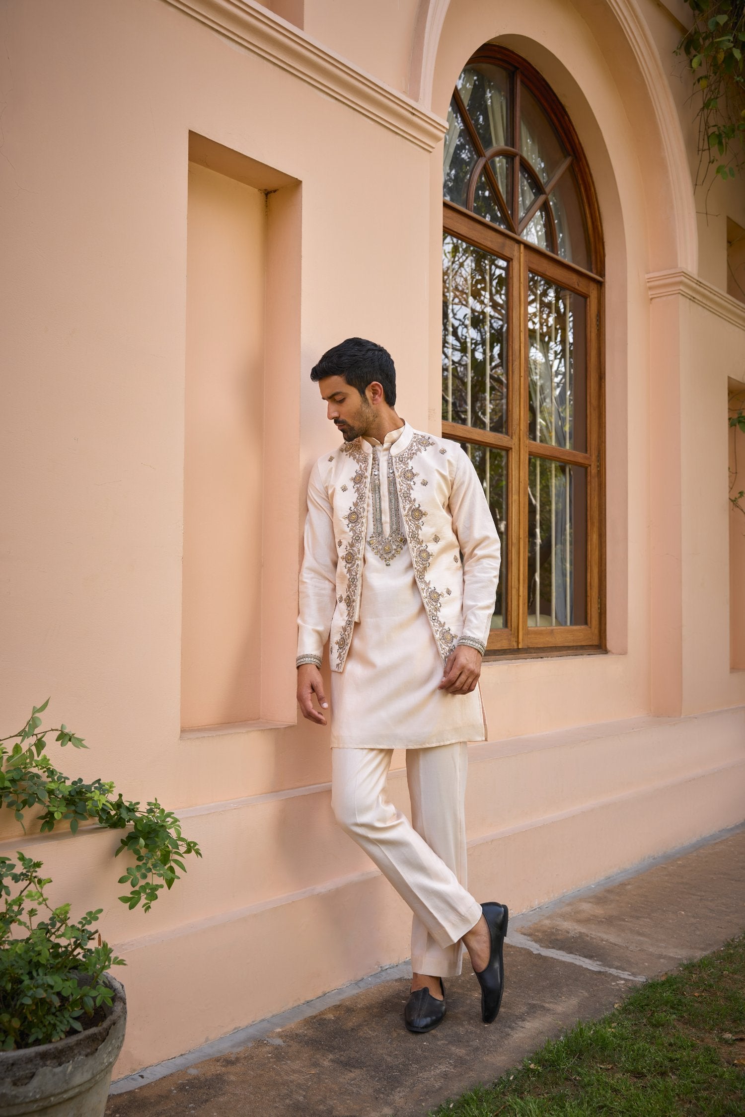 White Hand Embroidered Bundi Jacket Set