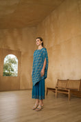 Load image into Gallery viewer, Teal Blue Metallic Kurti Drape Set
